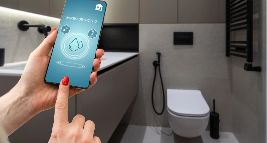 Cell phone app alerts resident of a water concern